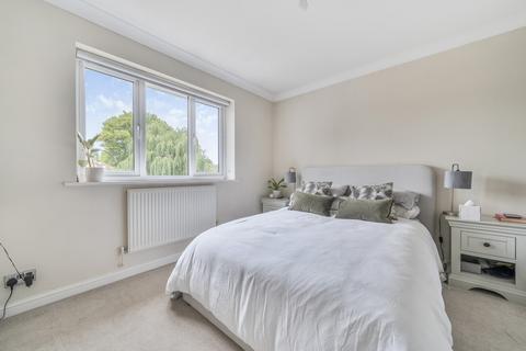 19 Firs Avenue, Windsor, SL4 4BL