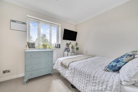 19 Firs Avenue, Windsor, SL4 4BL
