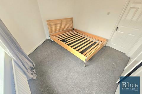 undefined, Newlands Close, Southall, UB2