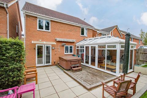 8 Daisy Close, Corby, NN18 8LD