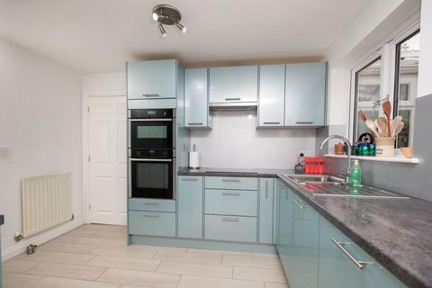 8 Daisy Close, Corby, NN18 8LD