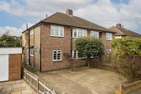 2 bedroom flat to rent, Blackmores Grove, Teddington TW11