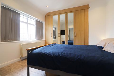 23 Hambro Avenue, Bromley, BR2 7LS