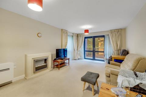2 bedroom apartment for sale, Alderton Hill, Loughton