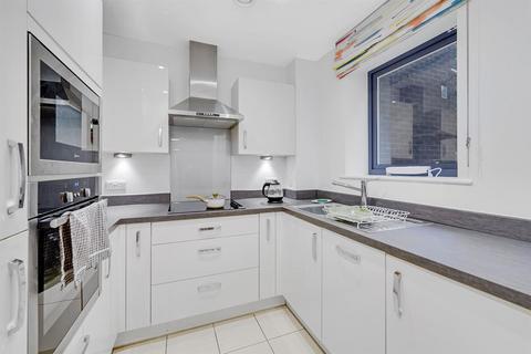 2 bedroom apartment for sale, Alderton Hill, Loughton