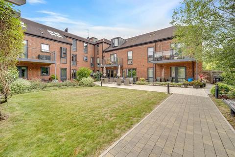2 bedroom apartment for sale, Alderton Hill, Loughton, IG10 3FS
