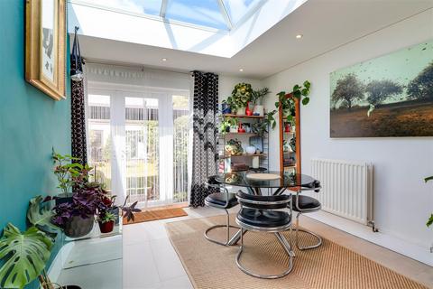 3 bedroom end of terrace house for sale, Brampton Road, Cambridge CB1
