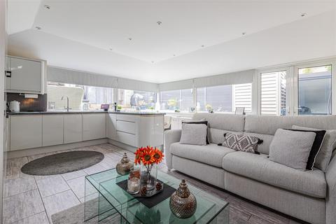 3 bedroom semi-detached house for sale, Ravenscourt Close, Cardiff CF23