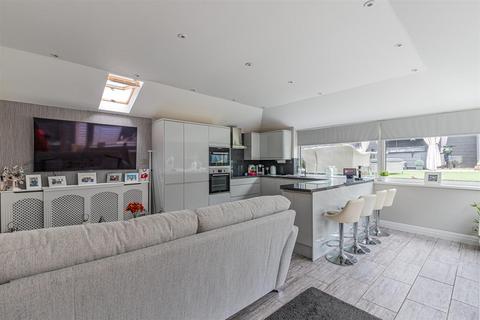 3 bedroom semi-detached house for sale, Ravenscourt Close, Cardiff CF23