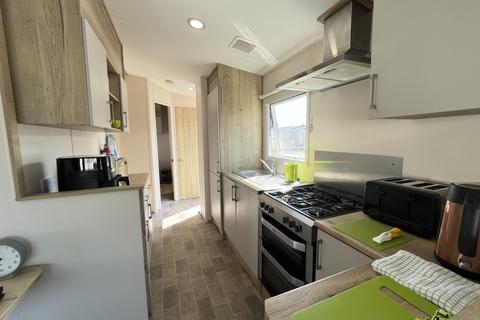2 bedroom static caravan for sale, Suffolk Sands, Felixstowe IP11