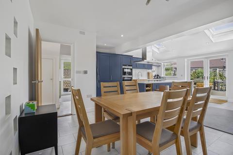 103 Howard Road, Cambridge, CB5 8QT