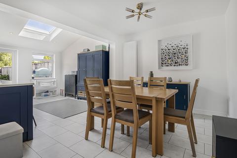 103 Howard Road, Cambridge, CB5 8QT
