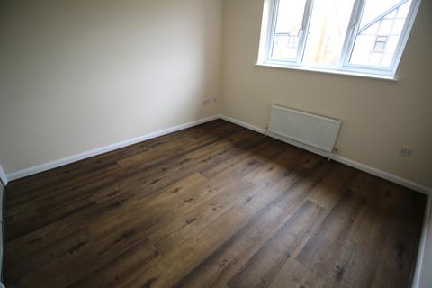 3 bedroom semi-detached house to rent, Harrier Way, Kempston, MK42 7TZ