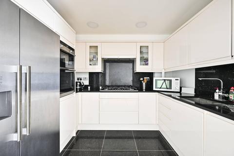 North Bank, St John's Wood, London, NW8