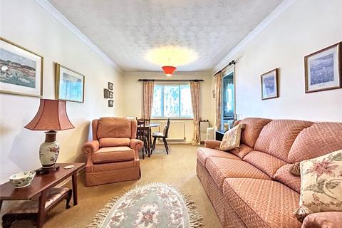 1 bedroom flat for sale, Meresborough Road, Rainham, Gillingham, Kent, ME8