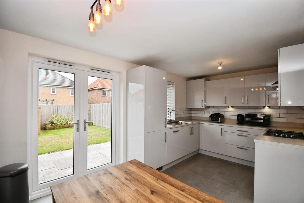 Dining kitchen