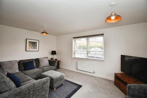3 bedroom semi-detached house for sale, Owen Close, Cottingham