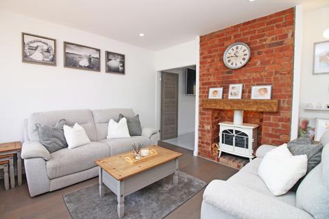 2 Wimbledon Avenue, Thornton-cleveleys, FY5 1SA