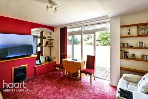 2 bedroom apartment for sale, Shirley Road, Abbots Langley