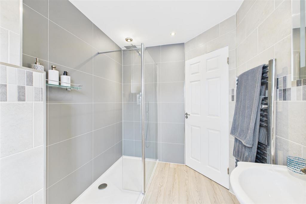 En suite Shower Room