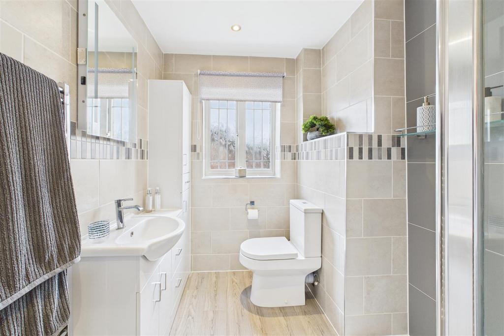 En suite Shower Room