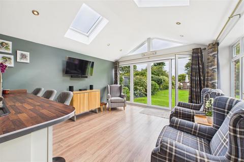 4 bedroom detached house for sale, De Havilland Way, Newark