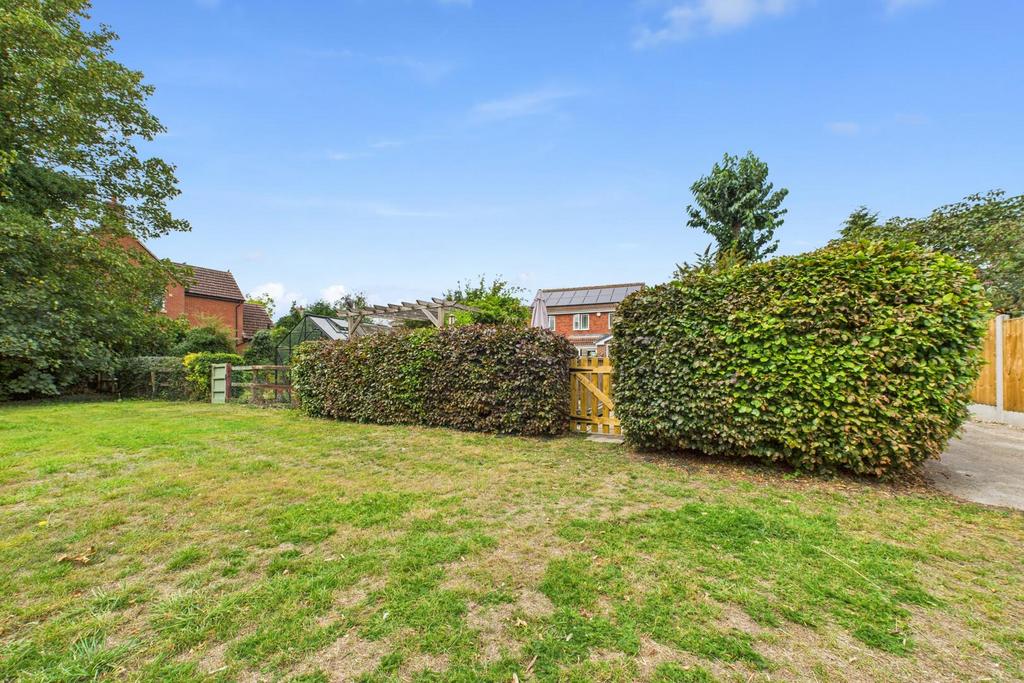 Rear Garden Views