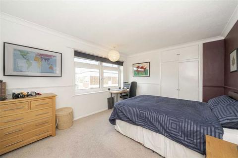undefined, Esher Road, Walton-On-Thames KT12