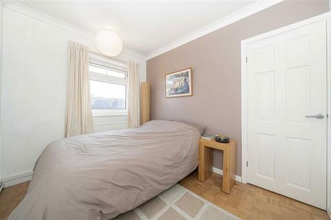undefined, Esher Road, Walton-On-Thames KT12