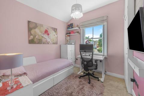 1 Grena Gardens, Richmond, TW9 1XP