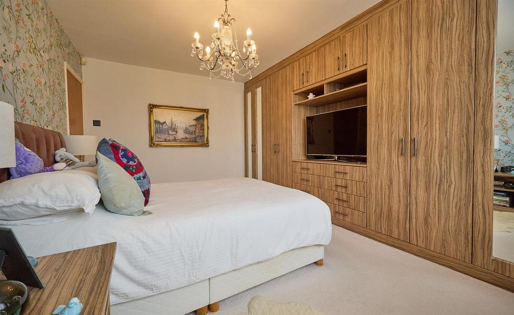 Bedroom one to Front