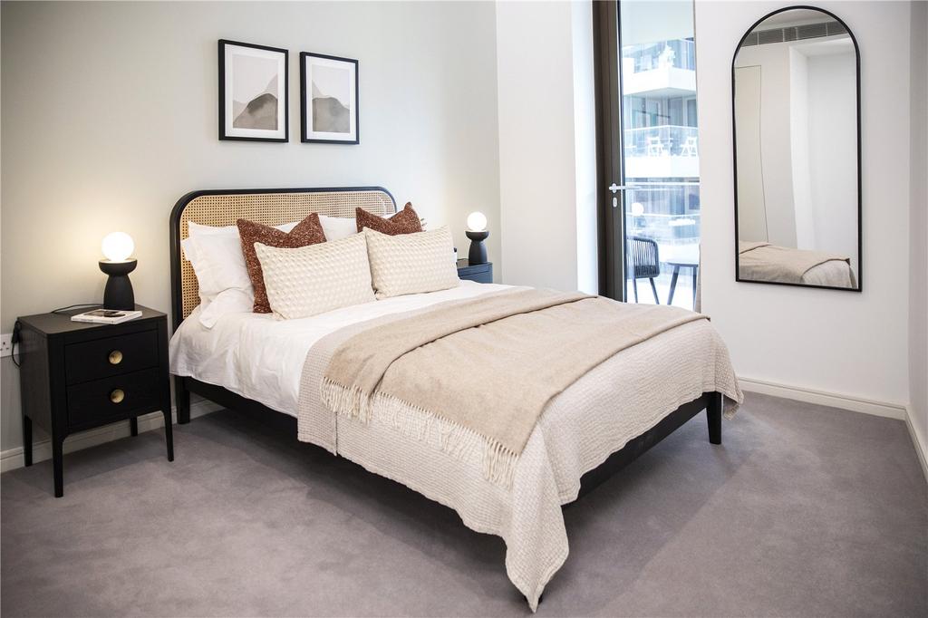 Show Apartment