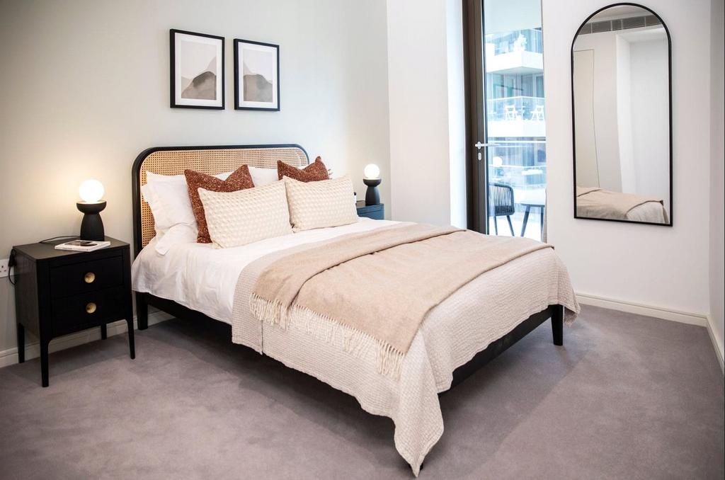 Show Apartment