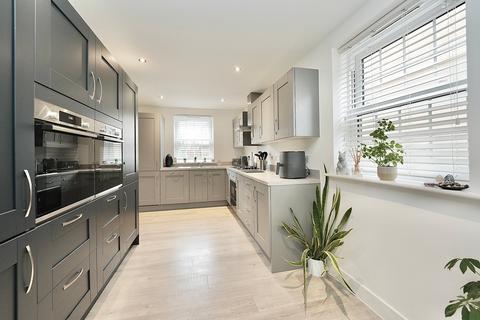 4 bedroom townhouse for sale, Central Avenue, Brampton, Huntingdon, PE28