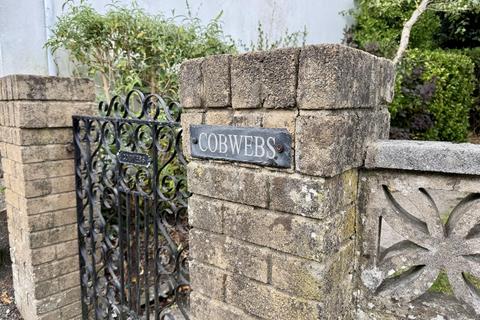 3 bedroom detached house for sale, New Church Street, Merthyr Tydfil CF48