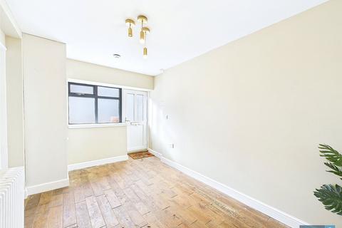 2 bedroom detached house for sale, High Street, Norton, Doncaster, South Yorkshire, DN6