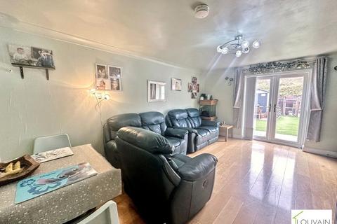 undefined, Marian Close, Tredegar