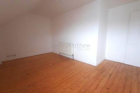 2 bedroom flat for sale, Court Road, Barry, CF63