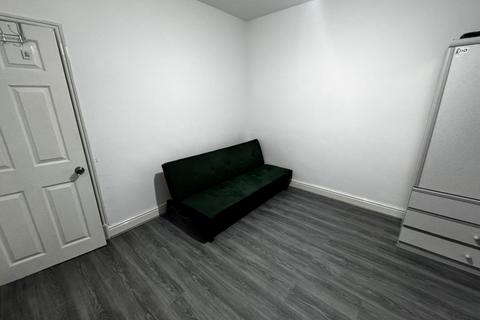 undefined, Avon Street, Leicester, Leicestershire, LE2