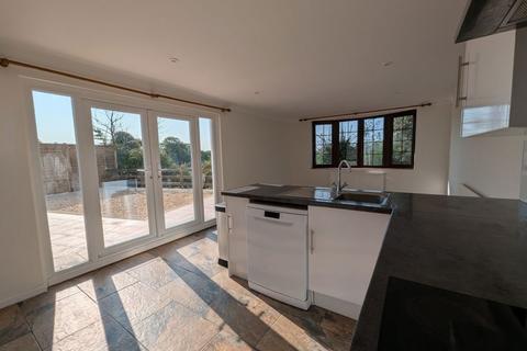 5 bedroom house to rent, Newport Road, Cowes, Isle of Wight