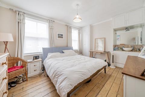 undefined, Robertson Street, London, SW8