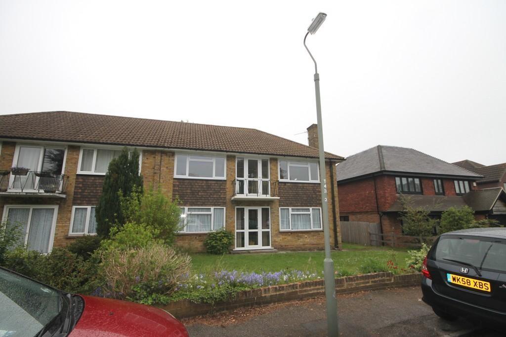 trinity-close-bromley-br2-2-bed-maisonette-1-700-pcm-392-pw