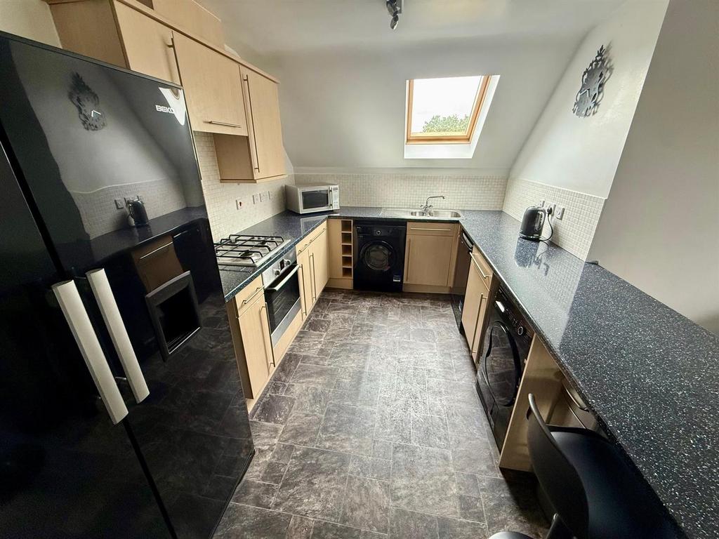 EC18 Kitchen.jpg