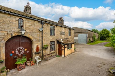 3 bedroom farm house for sale, Halifax Road, Littleborough, OL15