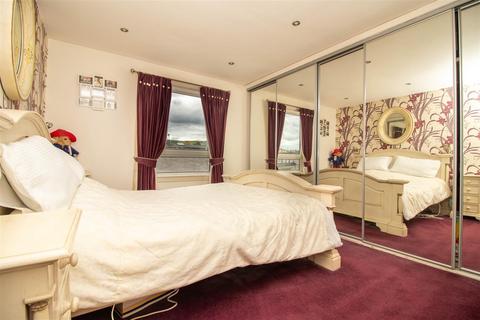 2 bedroom flat for sale, Laidlaw Terrace, Hawick