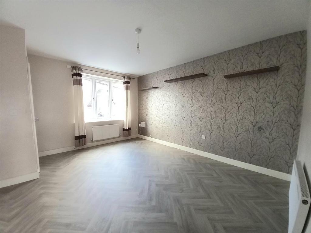 10 Birdwood Cres Lounge.jpg