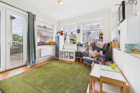 58 Barton Road, Lancaster, LA1 4EP
