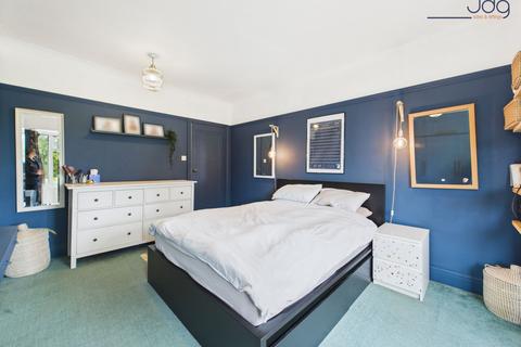 58 Barton Road, Lancaster, LA1 4EP