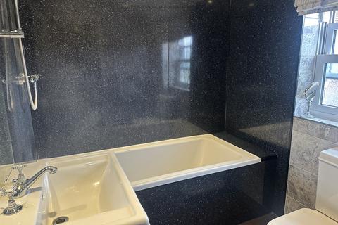 1 bedroom house of multiple occupation to rent, Newport, Lincoln,