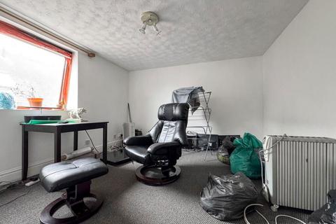 1 bedroom apartment for sale, 30 Landguard Road, Southampton, Hampshire, SO15 5DJ